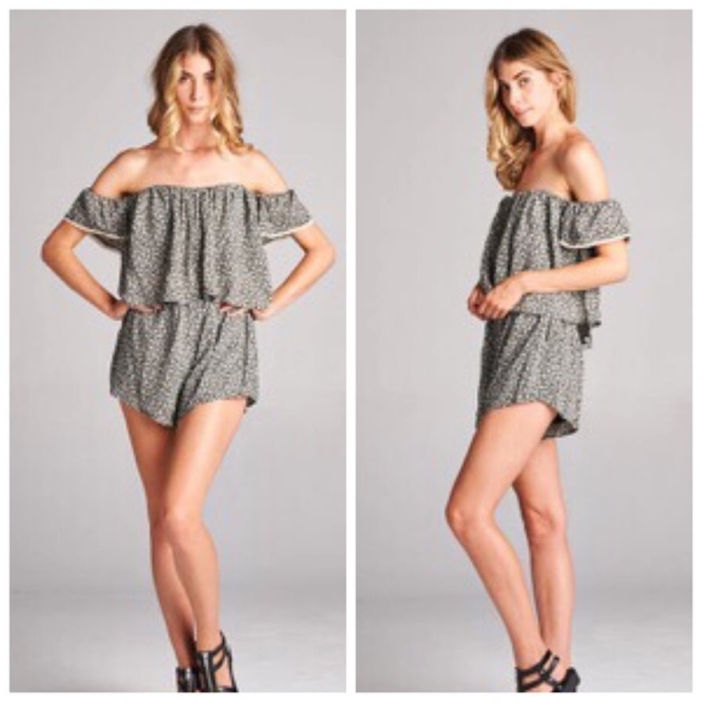 Black Floral Print Tube Romper (Junior Size)